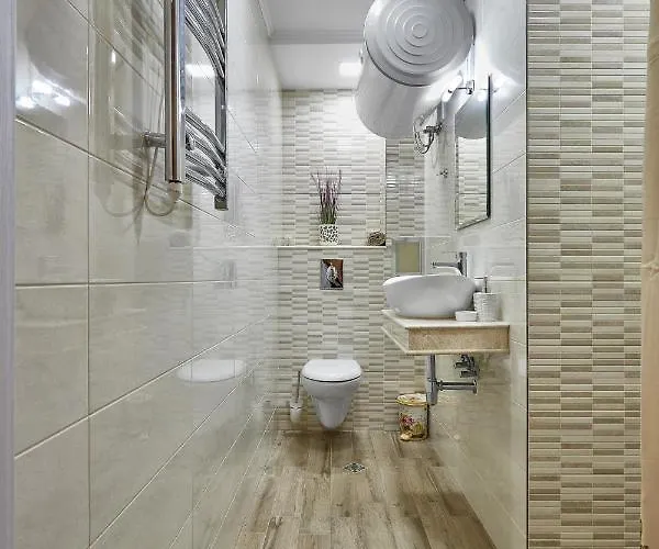 Romance & Free Parking بورغاس